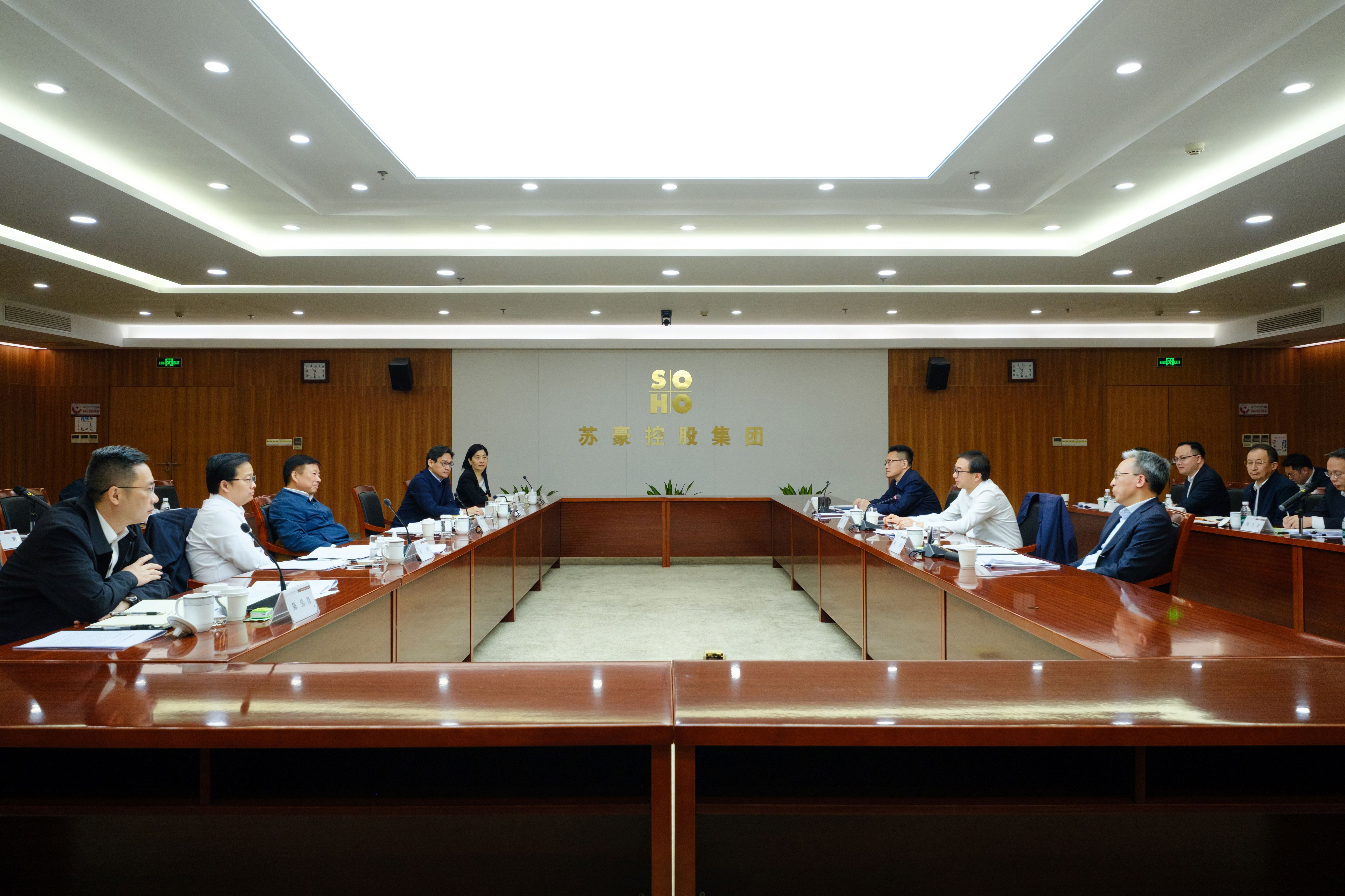 方伟副省长专题调研3003新葡官方网站控股集团稳外贸工作